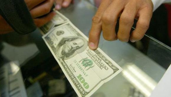 Se estima que en el lavado de dinero mueve en el país más de dos mil millones de dólares al año, según informó la fiscalía en el 2014. (Foto: Archivo El Comercio)