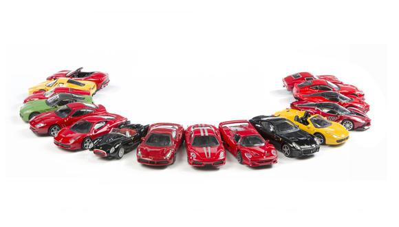 El Comercio lanza colección de autos de la marca Ferrari