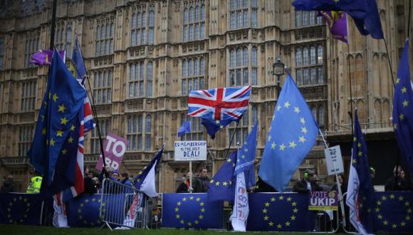 Todo indica que la Cámara de los Comunes derrocará esta noche el acuerdo sellado entre Londres y Bruselas el pasado noviembre. (Foto: AFP)