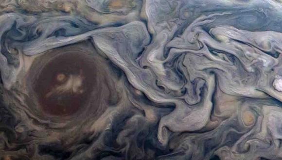 Unos remolinos muestran algunas nuevas características del planeta. (Foto: NASA)