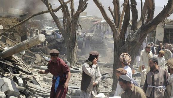 Afganistán: Atentado en mercado deja 89 muertos y 42 heridos