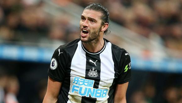 Andy Carroll terminó su contrato con Newcastle y es jugador libre. (Foto: EFE)