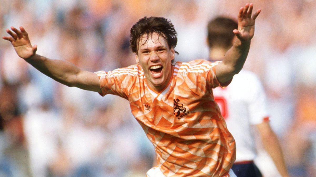 Marco van Basten ganó tres veces el Balón de Oro. (Foto: FIFA.com)