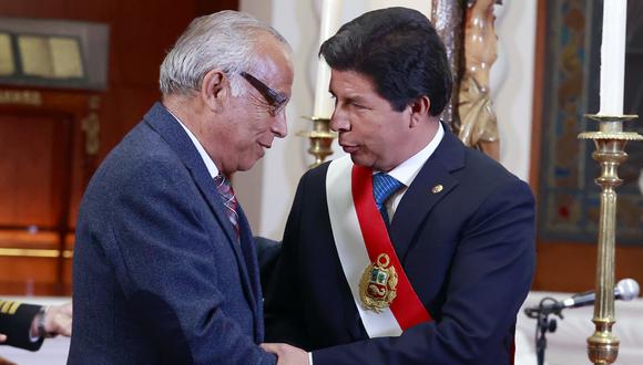 Aníbal Torres renunció al cargo y fue reemplazado por Betssy Chávez. (Foto: Presidencia)