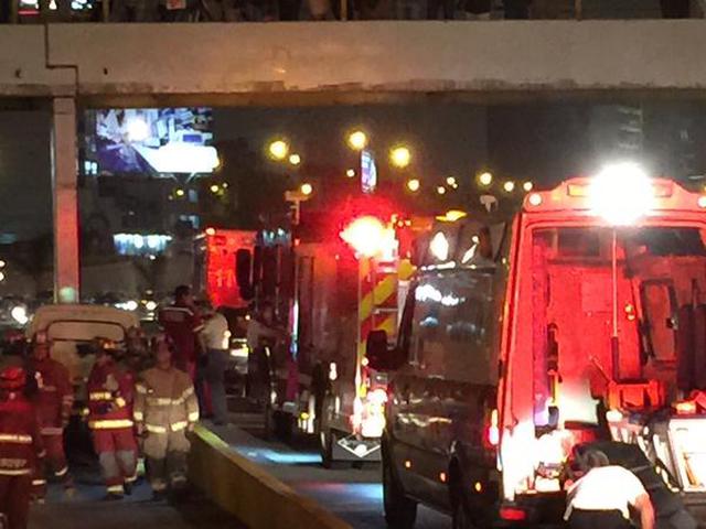 Metropolitano: auto chocó contra puente y generó congestión - 2