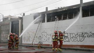 Incendio consumió depósito de albergue para niños en Ventanilla
