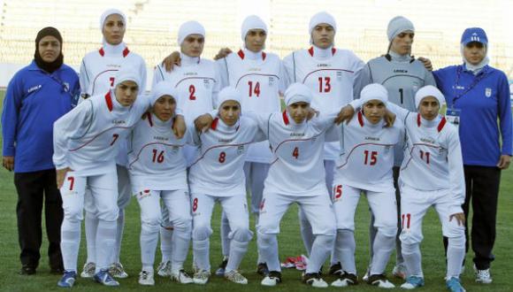 Hombres eran parte de selección femenina de Irán [VIDEO]