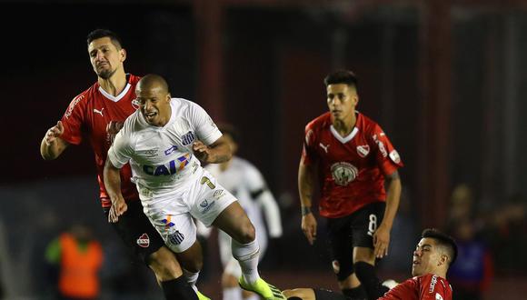 Independiente afrontará el partido de vuelta contra Santos con un 3-0 a favor por una alineación indebida de Carlos Sánchez. (Foto: Reuters)