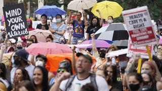 Miles de mujeres marchan en Estados Unidos en defensa del derecho al aborto