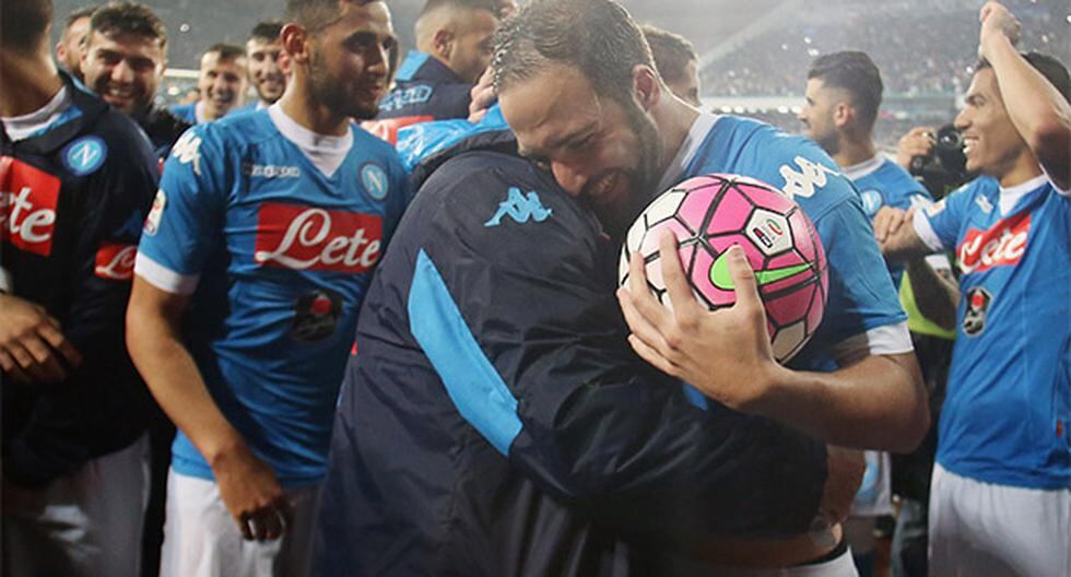 Gonzalo Higuaín la rompió con el Napoli este sábado. (Foto: Getty Images)