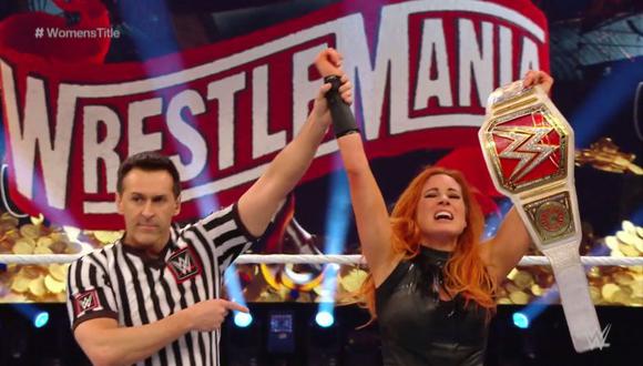 Becky Lynch derrotó a shayna Baszler y conservó el título femenino de RAW. (WWE)