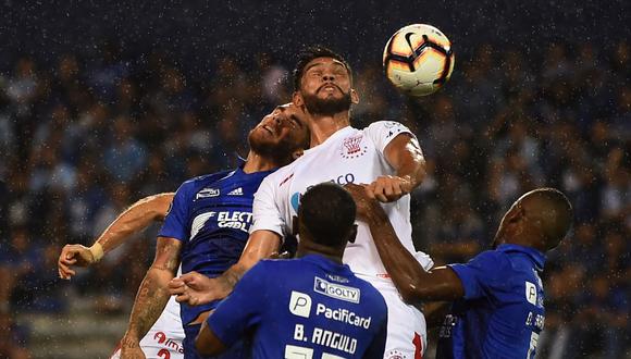Emelec y Huracán se mostraron carentes de buen fútbol, por lo que empataron sin goles en el partido que cerró la segunda jornada de la fase de grupos de la Copa Libertadores 2019. (Foto: AFP)