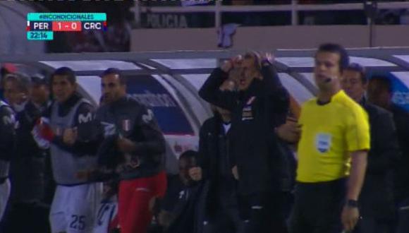 Perú vs. Costa Rica EN VIVO: 'Tigre' Gareca y su efusiva celebración tras gol de Edison Flores | VIDEO. (Foto: Captura de pantalla)