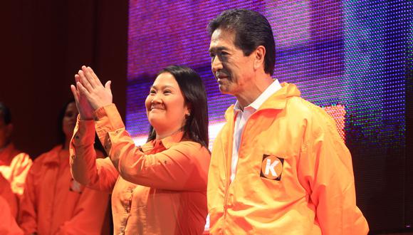 Keiko Fujimori y Jaime Yoshiyama, en la campaña del 2011, cuando recibieron ingentes aportes. Hoy ambos padecen prisión preventiva.