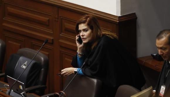 La vicepresidenta de la República y congresista oficialista, Mercedes Araoz, acudió a la jornada congresal. (Foto: Hugo Pérez/ El Comercio)