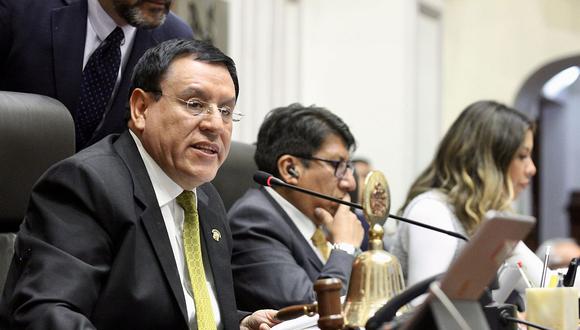 Alejandro Soto Reyes, presidente del Congreso, anunció la fecha para elegir al reemplazo de Hernando Guerra García. (Foto: Congreso)
