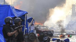 Egipto: decenas de muertos dejó desalojo de seguidores de Mursi en El Cairo