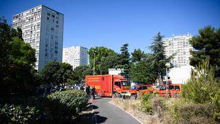 Tres muertos y nueve heridos deja incendio de un edificio ocupado en Francia