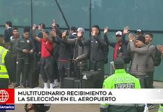 Hinchas brindaron emotivo recibimiento a la selección peruana a su llegada a Lima
