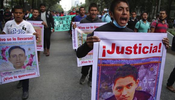 Este septiembre se cumplirán ocho años de la desaparición de los 43 estudiantes de Ayotzinapa en México. / GETTY IMAGES
