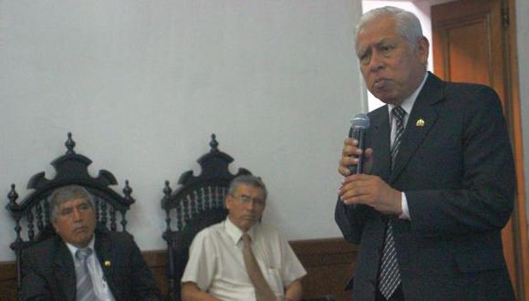 Rector de Universidad Nacional de Trujillo destituyó a decanos