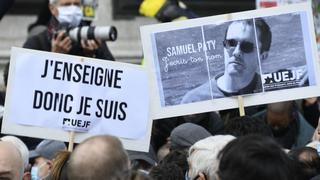 Francia confirma que el profesor decapitado fue objeto de una fatua lanzada por el padre de una alumna