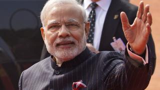 India: subastan este traje del primer ministro en US$695.000