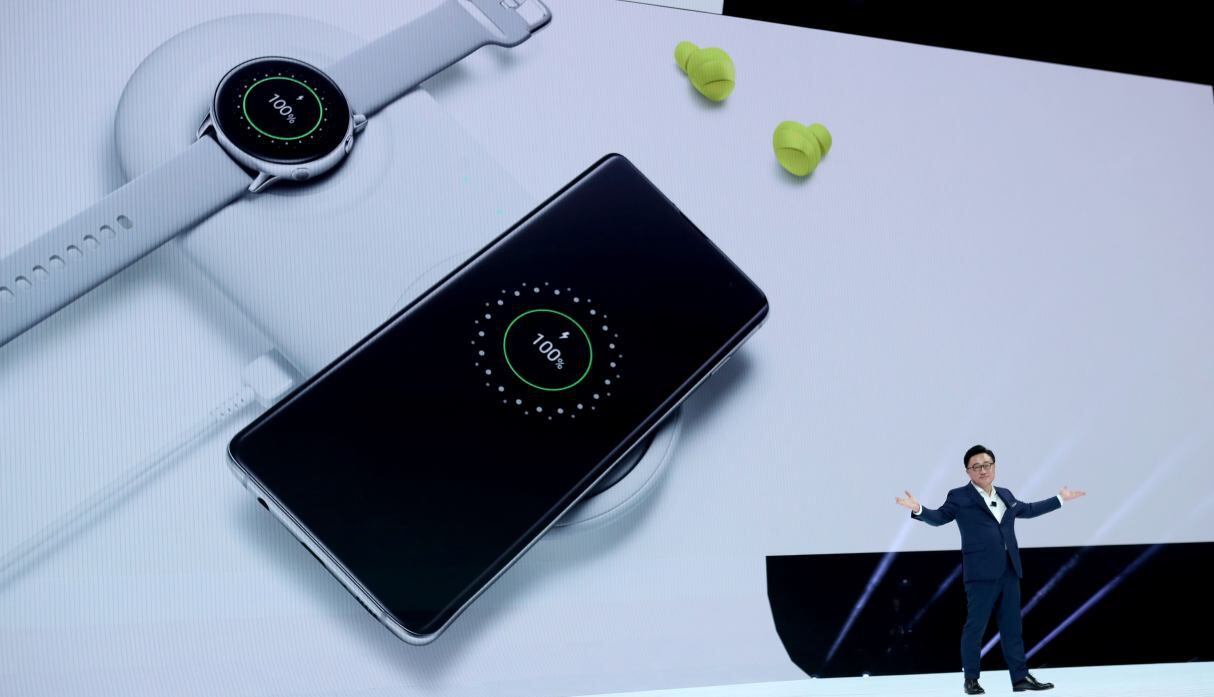 Different manufacturers have introduced their own wireless charging technologies.  (Photo: AFP)