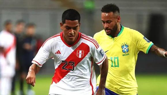 Al culminar el encuentro entre Perú y Brasil, se hizo viral una imagen en la que Grimaldo conduce el balón y es perseguido por Neymar.
