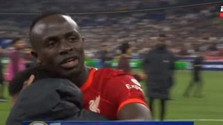 Sadio Mané consoló a Luis Díaz tras la derrota del Liverpool ante el Real Madrid | VIDEO
