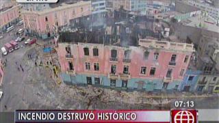 Incendio en plaza Dos de Mayo: calles y casona siguen cerradas