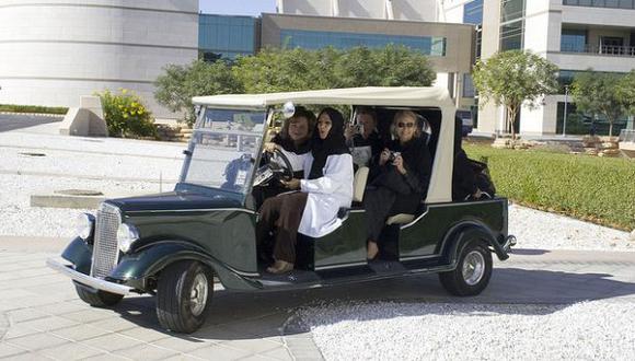 Una mujer recibirá 150 latigazos por conducir en Arabia Saudí