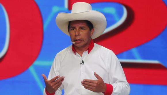 El candidato presidencial de Perú Libre afirmó que mantiene un “respeto absoluto a reglas democráticas y a sus instituciones”, tras la difusión de un audio del virtual congresista Guillermo Bermejo. (Foto: El Comercio)