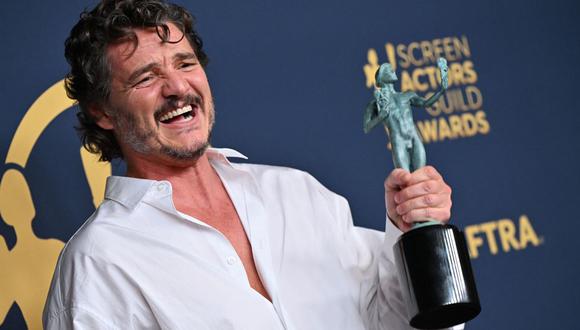Pedro Pascal se lleva el premio del Sindicato de Actores como Mejor actor de serie de drama. (Foto: Robyn BECK / AFP)