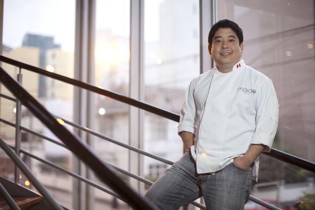 Mitsuharu Tsumura poses at Maido, a Miraflores restaurant that ranks 2 on the Latin America's 50 Best Restaurants 2021 list. Photo: Santiago Barco. 