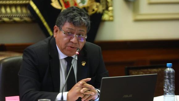 Congresista Jorge Flores Ancachi admitió en un audio que recorta el sueldo a sus trabajadores y acusó a otros legisladores de hacer lo mismo. (Foto: Congreso)