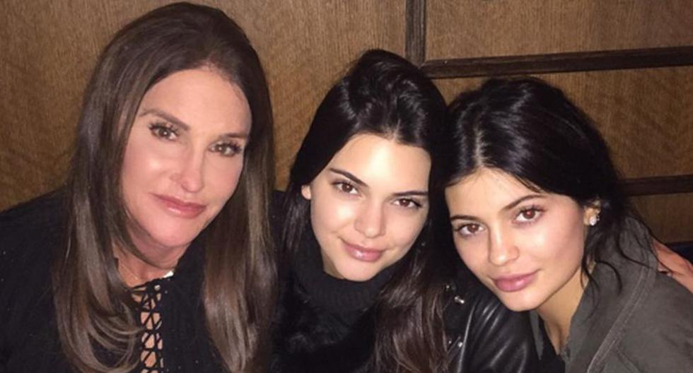 Kylie Jenner junto a su hermana Kendall Jenner y su padre Caitlyn Jenner. (Foto: Instagram)