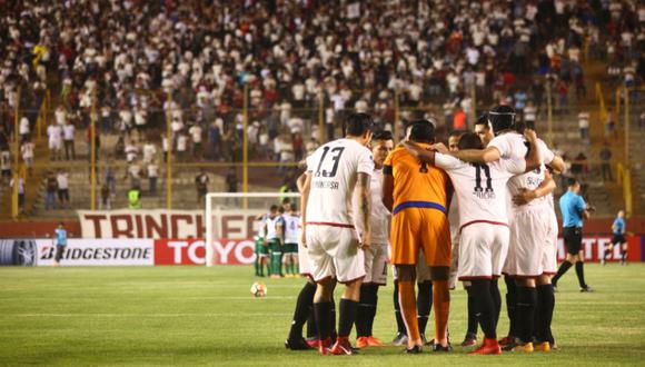 MisterChip mencionó a Universitario tras eliminación de Libertadores. (Foto: AFP)