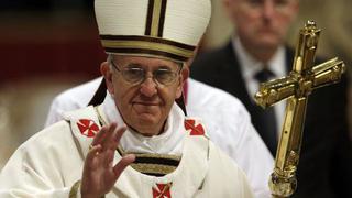 Papa Francisco instó a sacerdotes a ayudar a los pobres y evitar la ambición