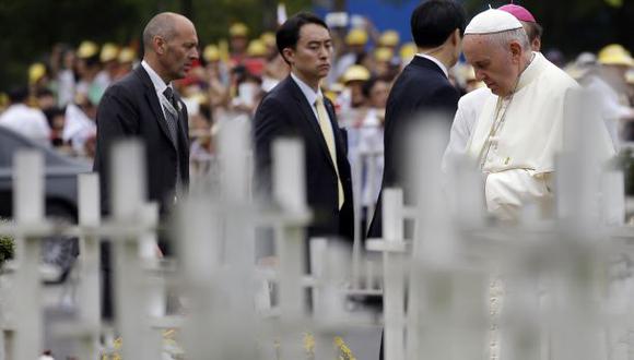 El Papa rezó en un cementerio de fetos abortados en Seúl