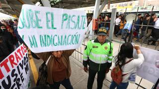 Metropolitano: usuarios protestan por alza de pasajes que se aplica desde hoy