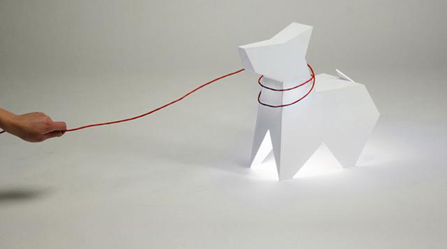 Ilumina tus espacios con esta lámpara que tiene forma de perro - 1