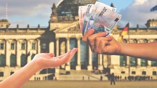 Un misterioso benefactor reparte 200 euros en efectivo en Alemania