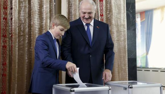 Con 11 años, el hijo del dictador Lukashenko parece su sucesor