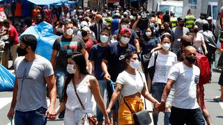 Brasil vuelve a rozar las 1.000 muertes diarias por coronavirus y el total llega a 188.259 