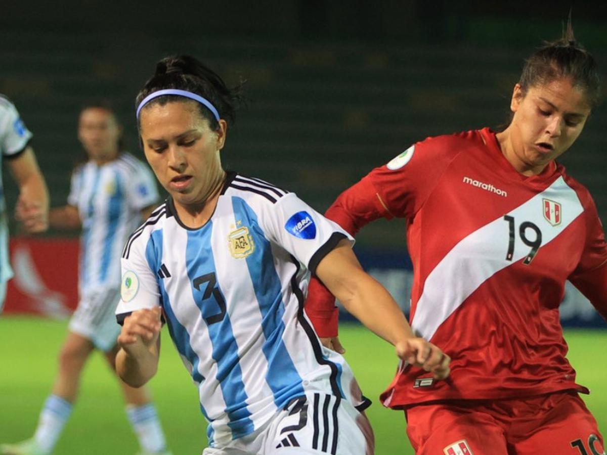 Copa América Femenina  Argentina goleó a Uruguay en el Grupo B