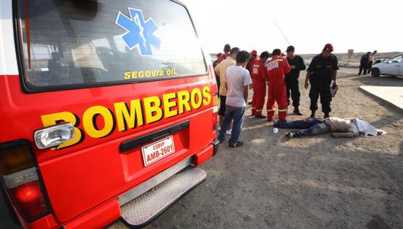 Choque de station wagon contra bus deja dos muertos en Palpa