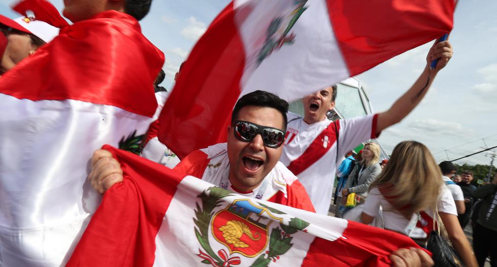 El fútbol es una actividad que despierta pasiones en todo el mundo. Los especialistas recomiendan a los enfermos cardíacos evitar estar pendientes de los partidos ni de otras actividades que generen fuertes emociones. (Foto: Rolly Reyna/Archivo)