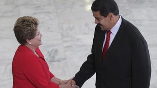 Dilma Rousseff recibe a Maduro en Brasilia con honores militares