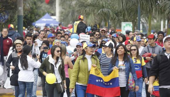 La Encuesta Dirigida a la Población Venezolana que Reside en el País (Enpove 2018) –realizada por el INEI– muestra que el sueldo promedio que perciben es de S/1.119, monto menor a los S/1.592 que perciben los peruanos. (Foto: Archivo)